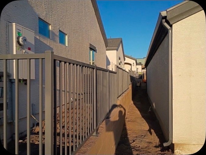 Site railing between buildings
